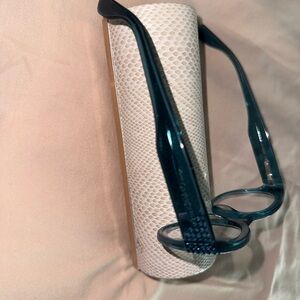 White and Blue Paper Towel Holder